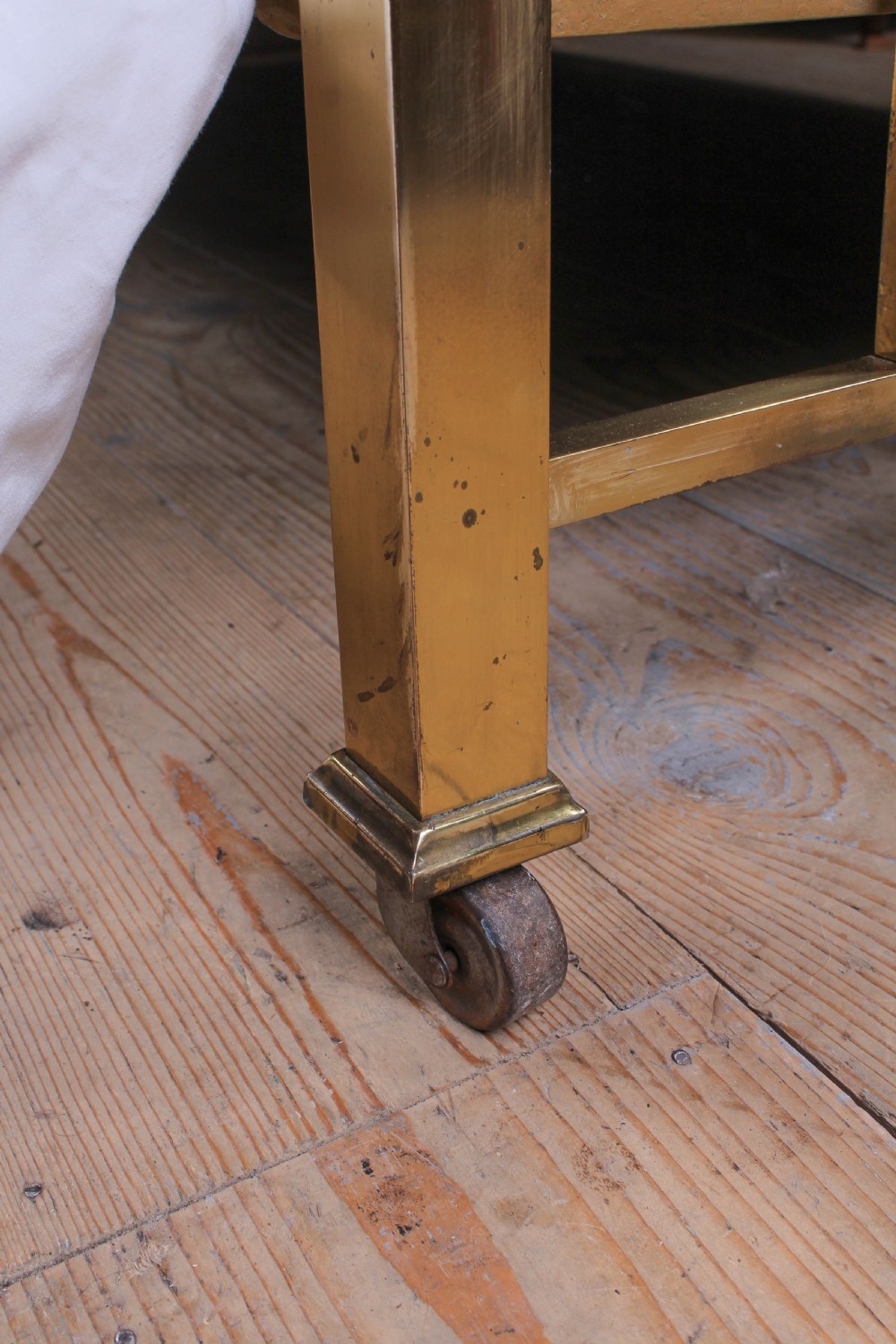 Attractive French simple all brass double bed View IV