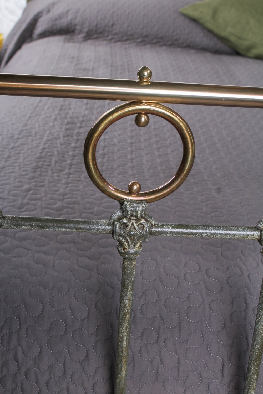 Fabulous 6Ft Victorian green and brass super king size bed View VII