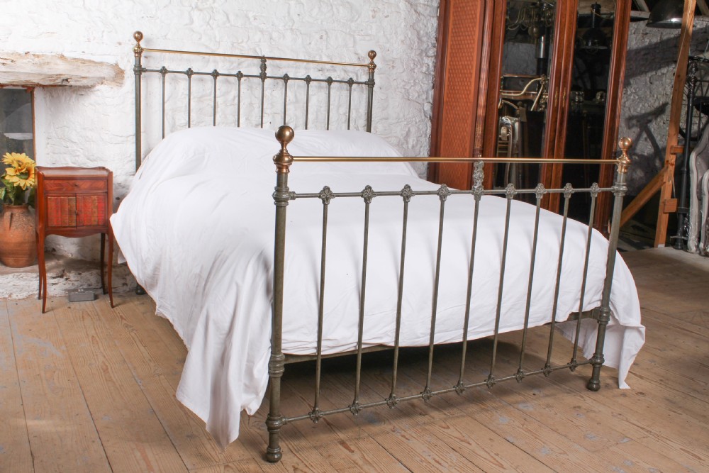 Resplendant Pompeian and brass classic Victorian king size bed