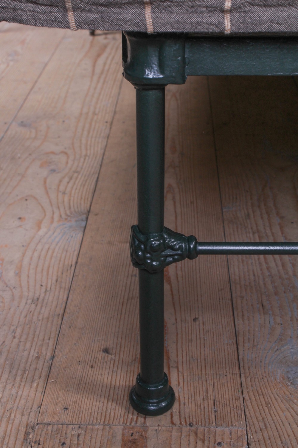 Irish all iron no end double bed View VI