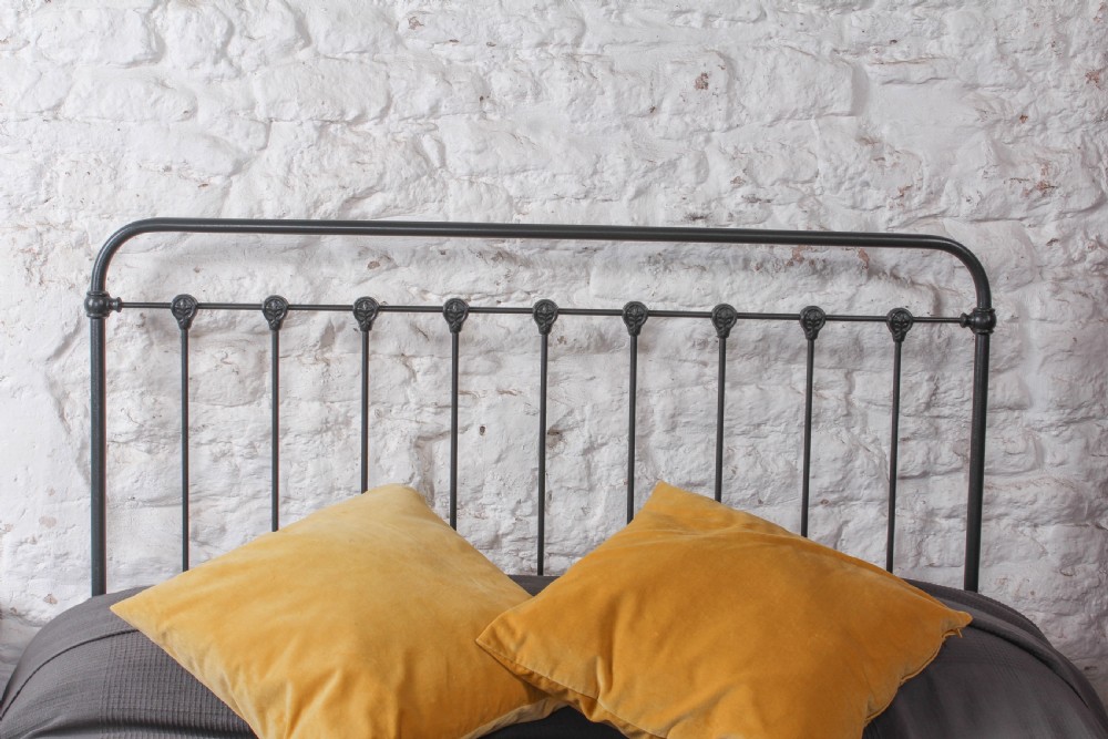 Stylish simple all iron no end double bed View II