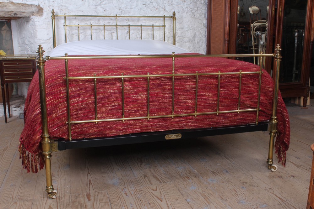 Classic simple Victorian all brass king size bed by Winfield  View VI