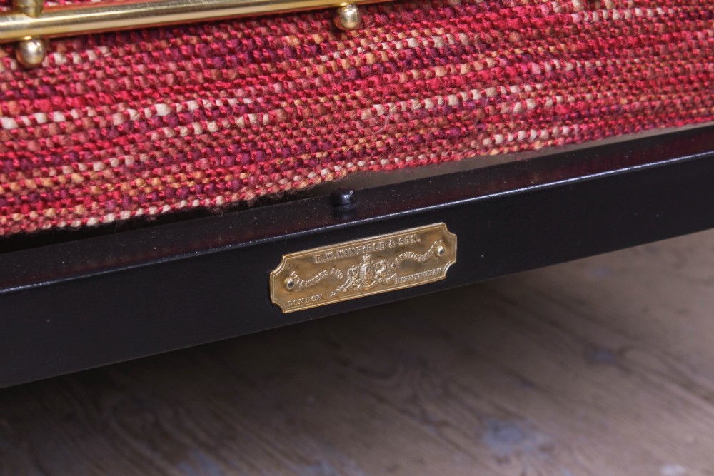 Classic simple Victorian all brass king size bed by Winfield  View IX
