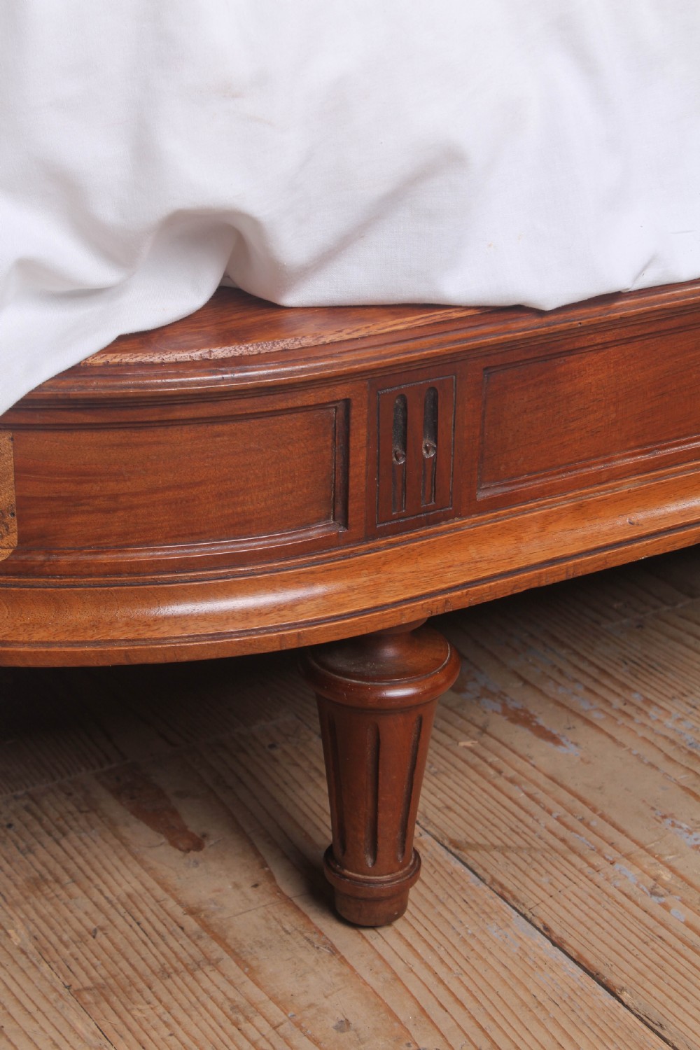 Spectacular Empire Style Walnut No-end King-size Bed View VIII