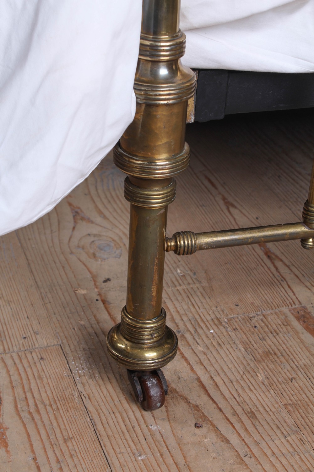 Handsome Good Quality Victorian Brass King Size Bed  View V