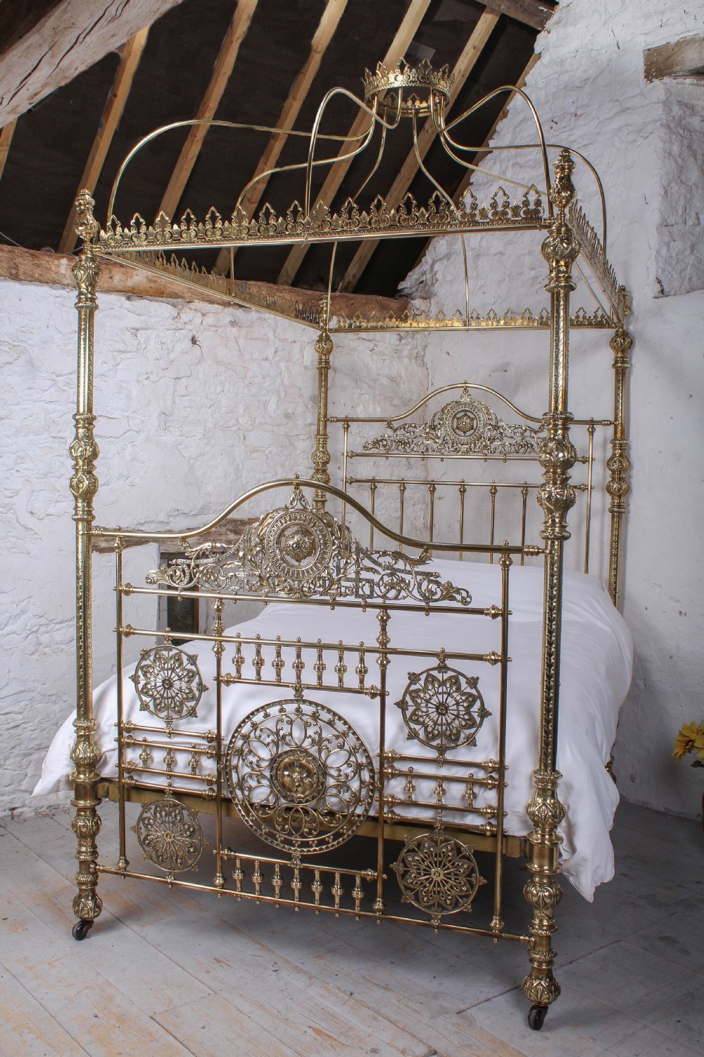 Spectacular Winfield four poster king size all brass bed 