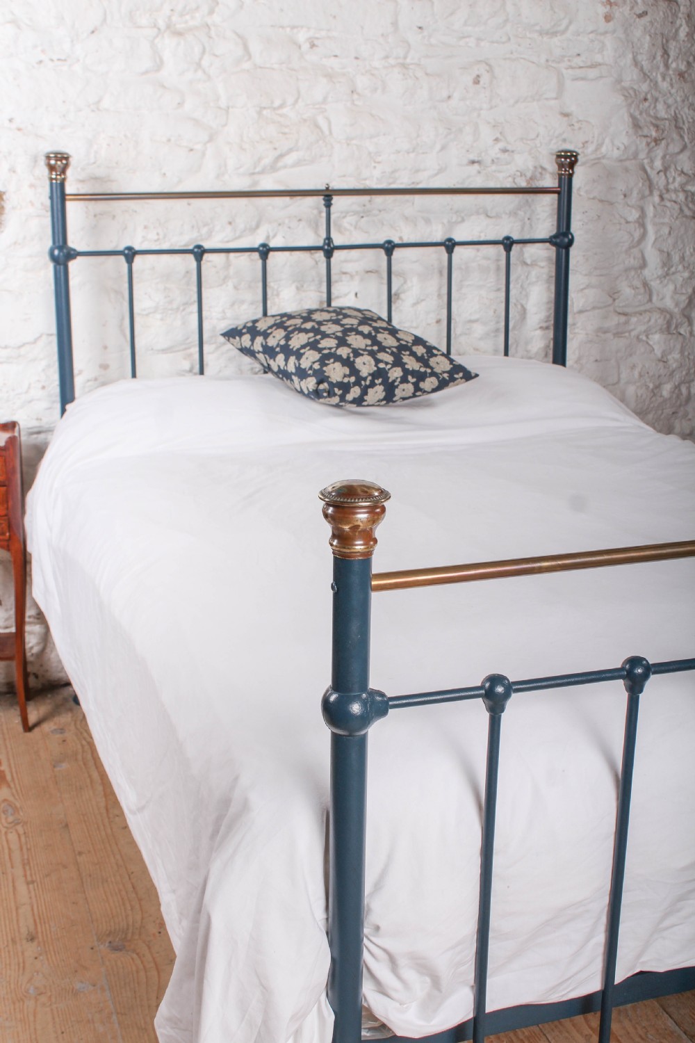 Classic simple Edwardian brass and iron double bed View VI