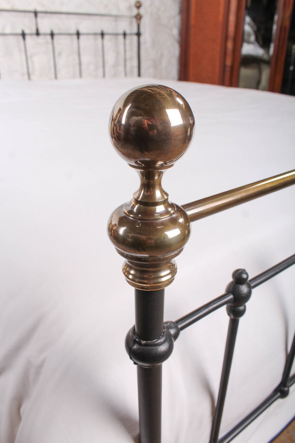 Simply lovely lower height classic Victorian black and brass king size bed View III