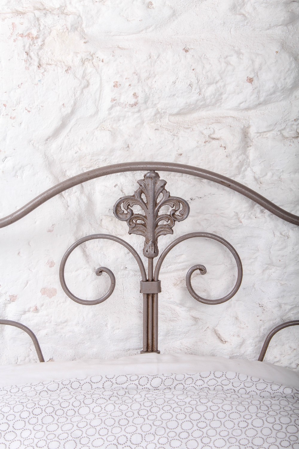 Petty pair of small single forged iron beds (can be joined) View III