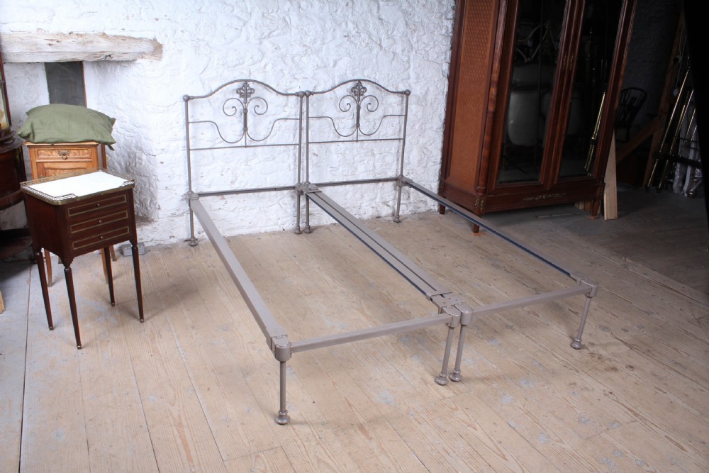 Petty pair of small single forged iron beds (can be joined) View VII