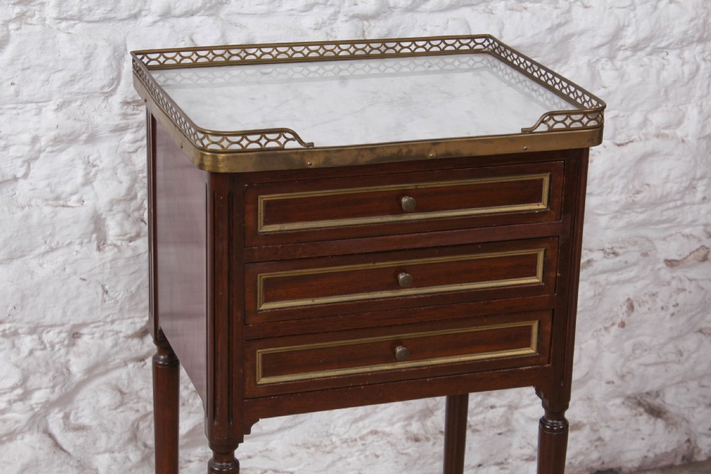 Very nice mahogany three drawer bedside View IV