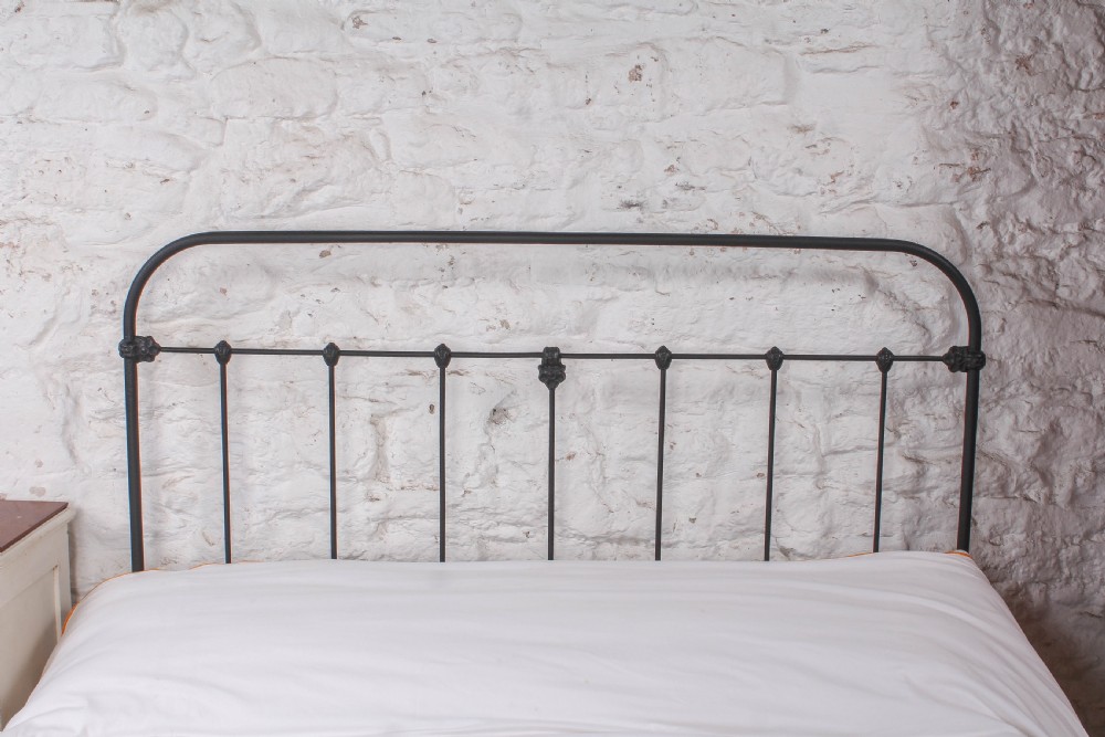 Simply Pretty All Iron French No End Double Bed View II