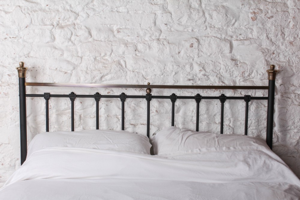 Classically Tasteful Edwardian Brass and Iron King Size Bed  View IV