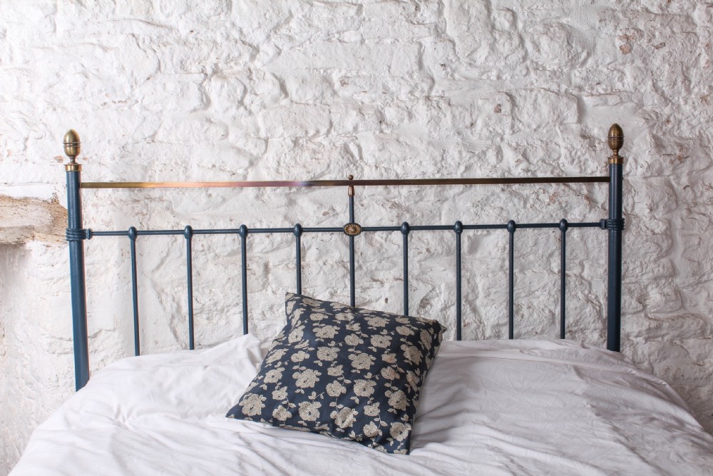 Unique and attractive Victorian King Size Bed.  View VII