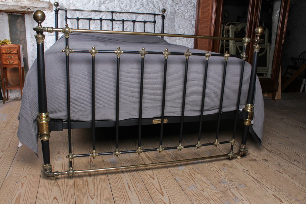 Stunningly Detailed Winfield Taper Post King Size Bed View X