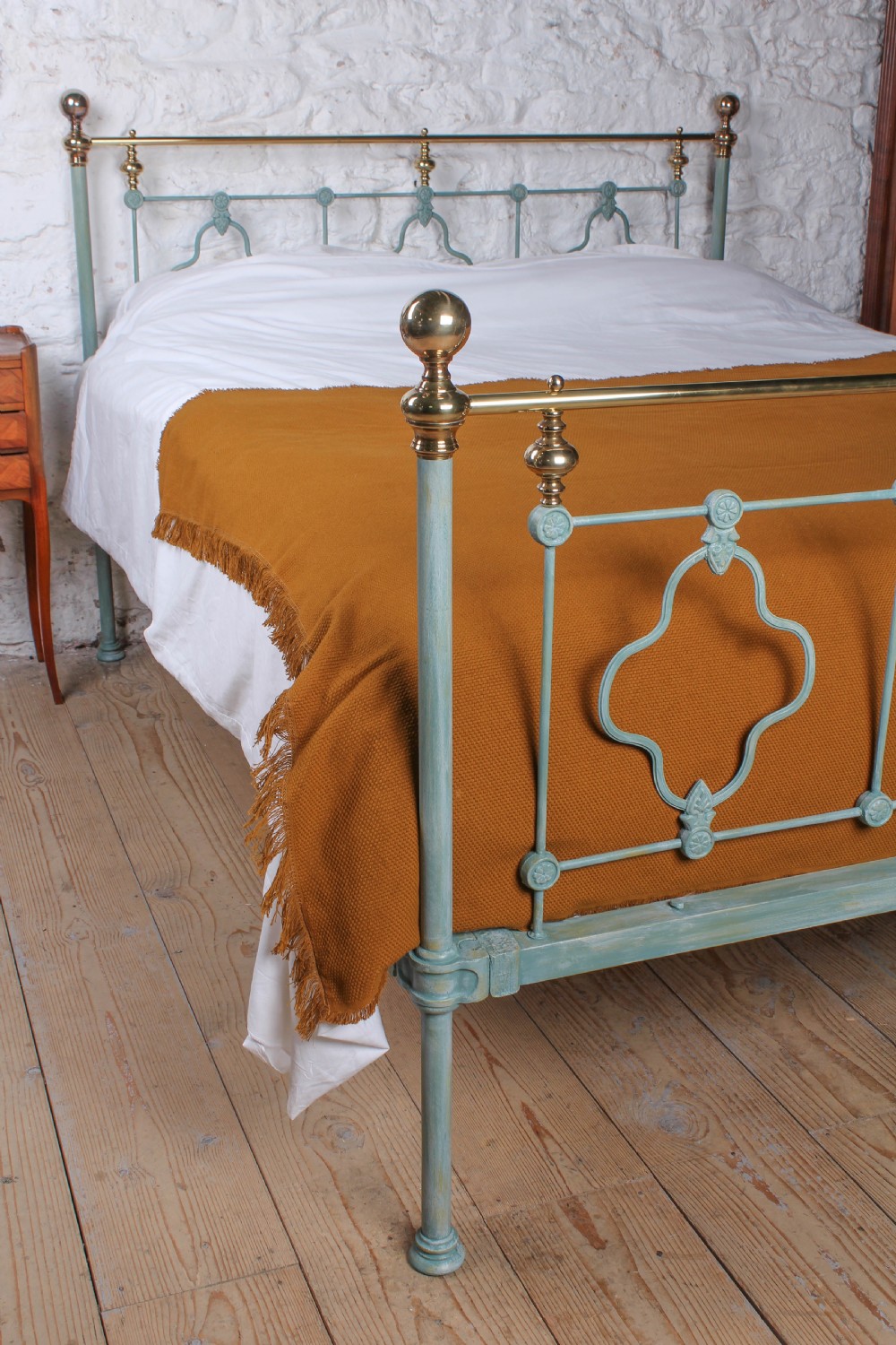 Unique and Attractive Victorian King Size Bed  View II