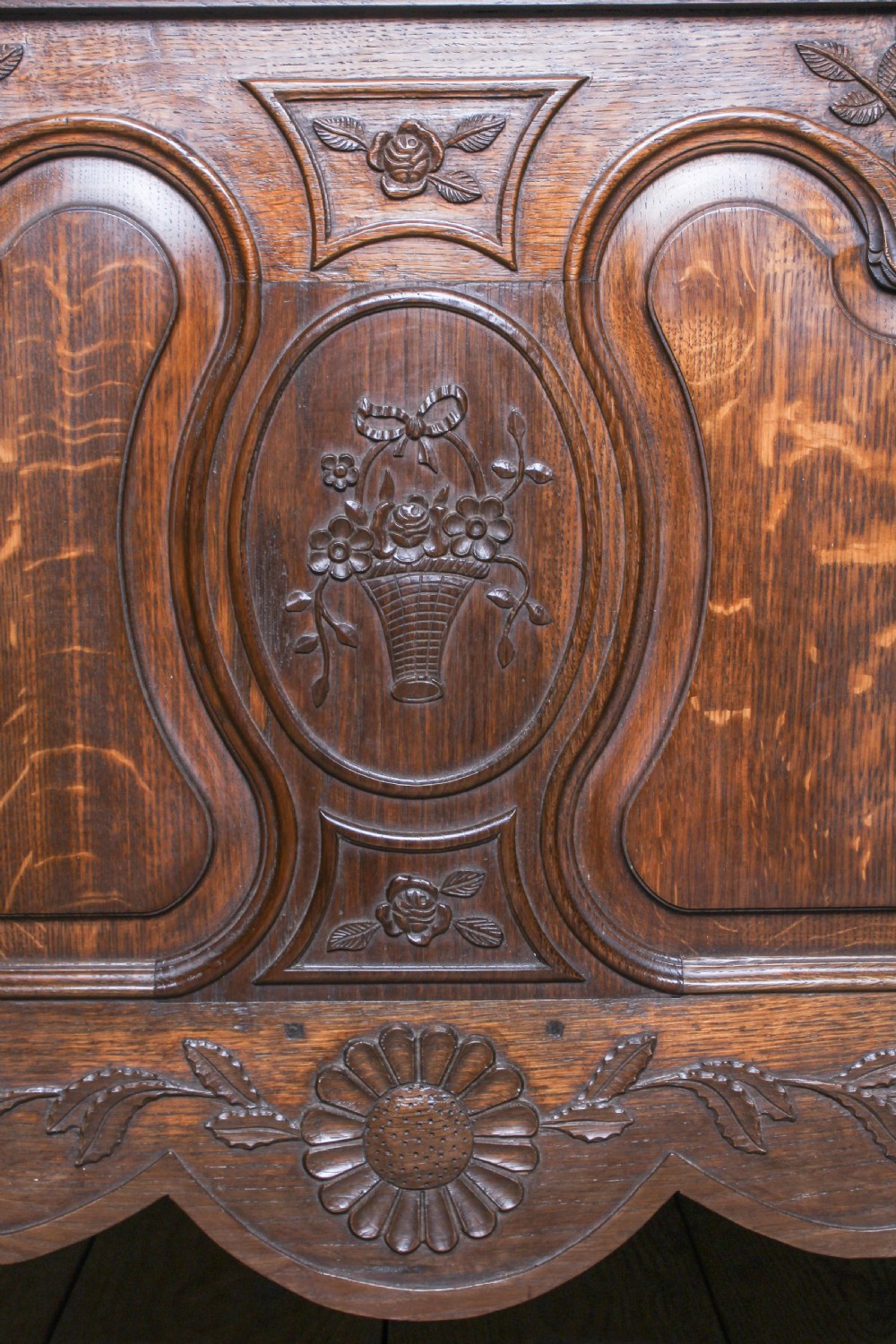 Floral and Foliate Carved Oak Provençale Style King Size Bed View VI