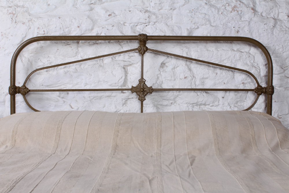 Stunning yet classic Irish no end with ribbon reed strip and unique castings View IV