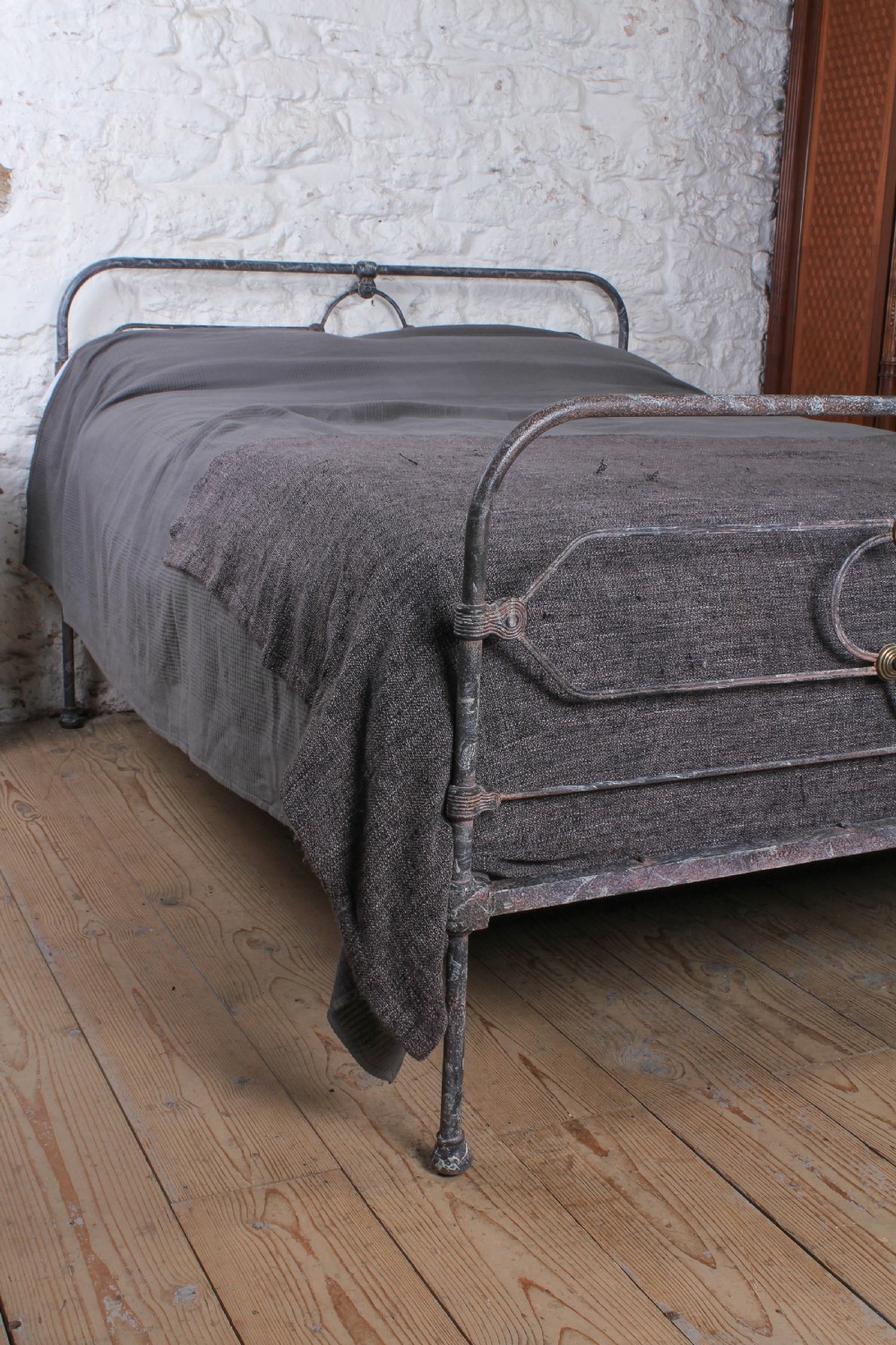 Stunning Iron and Brass King Size Irish Bed in Specialist Paint Finish View VII