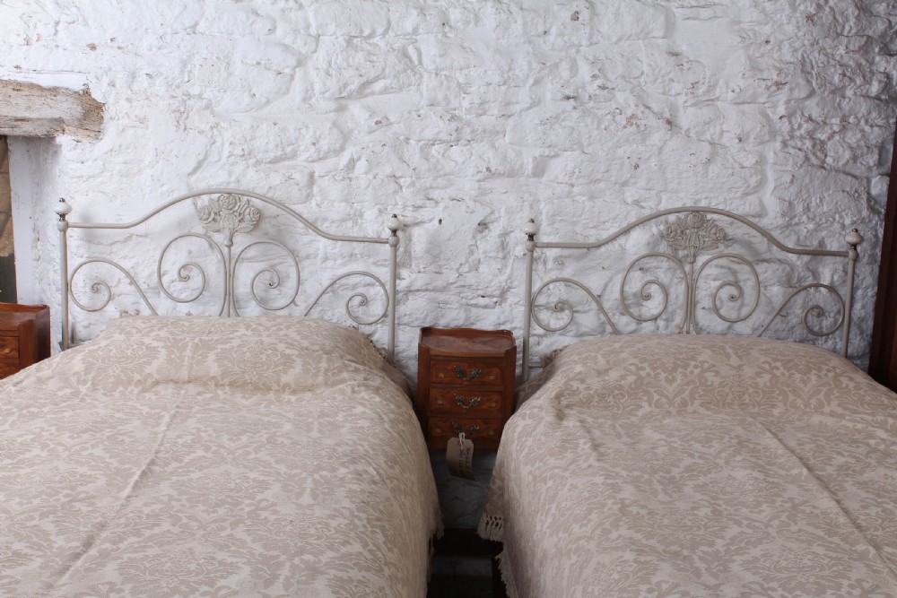 Light and Fresh Feeling Pair of Portuguese Single Beds (Can Be Joined)  View II