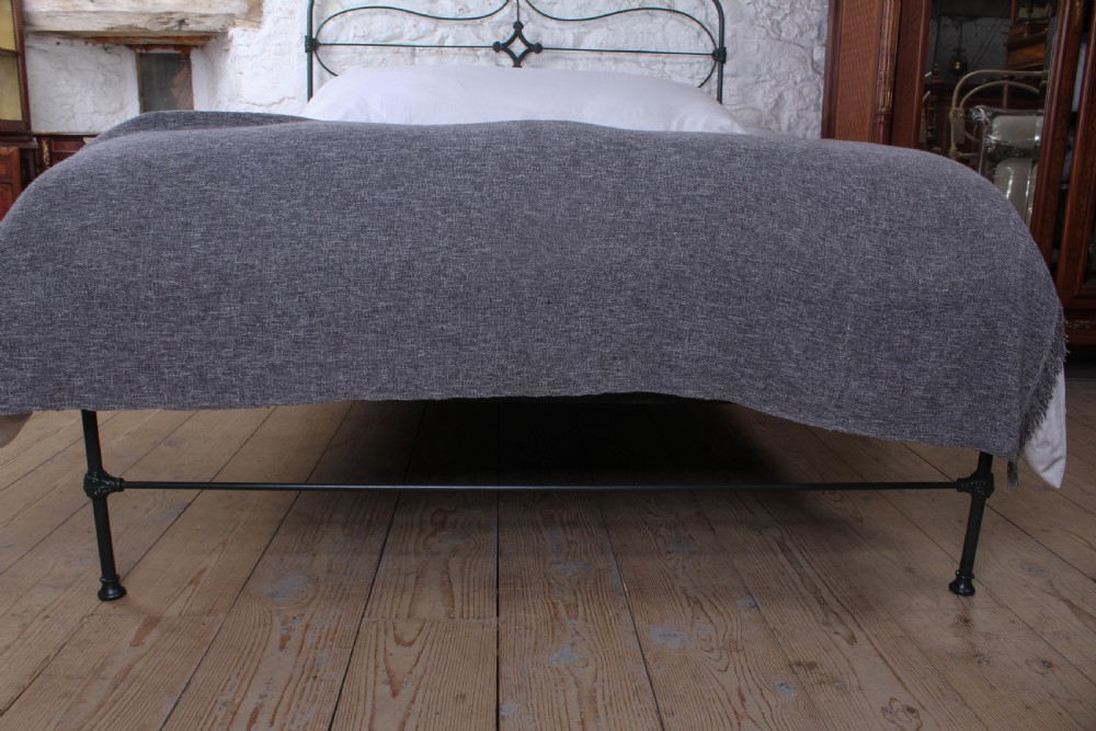Enchanting Irish all iron no end dark green king size bed View II