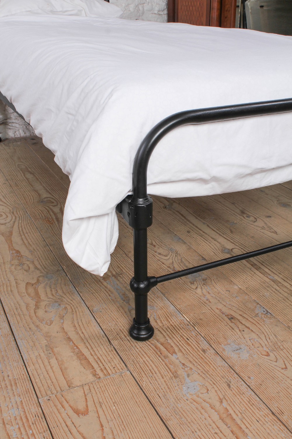 Harlequin Pair of Utilitarian Single Beds – Can Be Joined View III