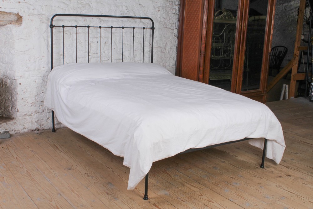 Simply pleasing French all iron no end double bed