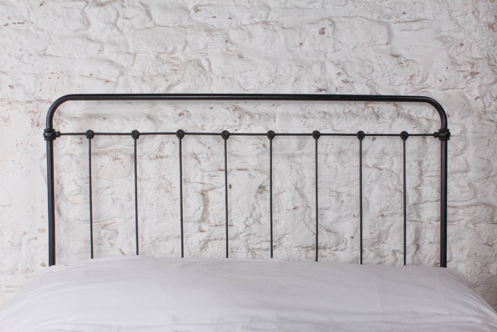 Simply pleasing French all iron no end double bed View III