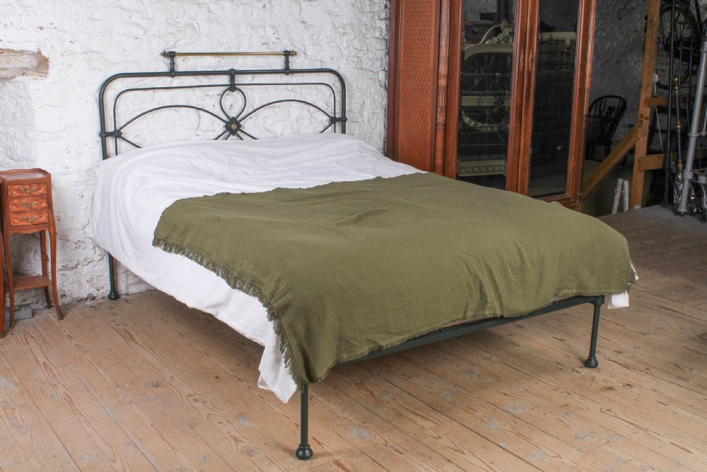 Very nice Irish king size no end bed