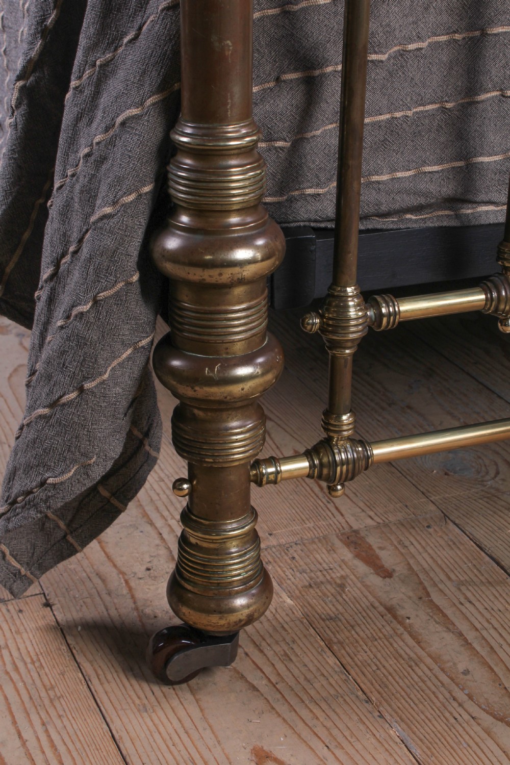 Handsome and adorable super king size all brass bed View VIII