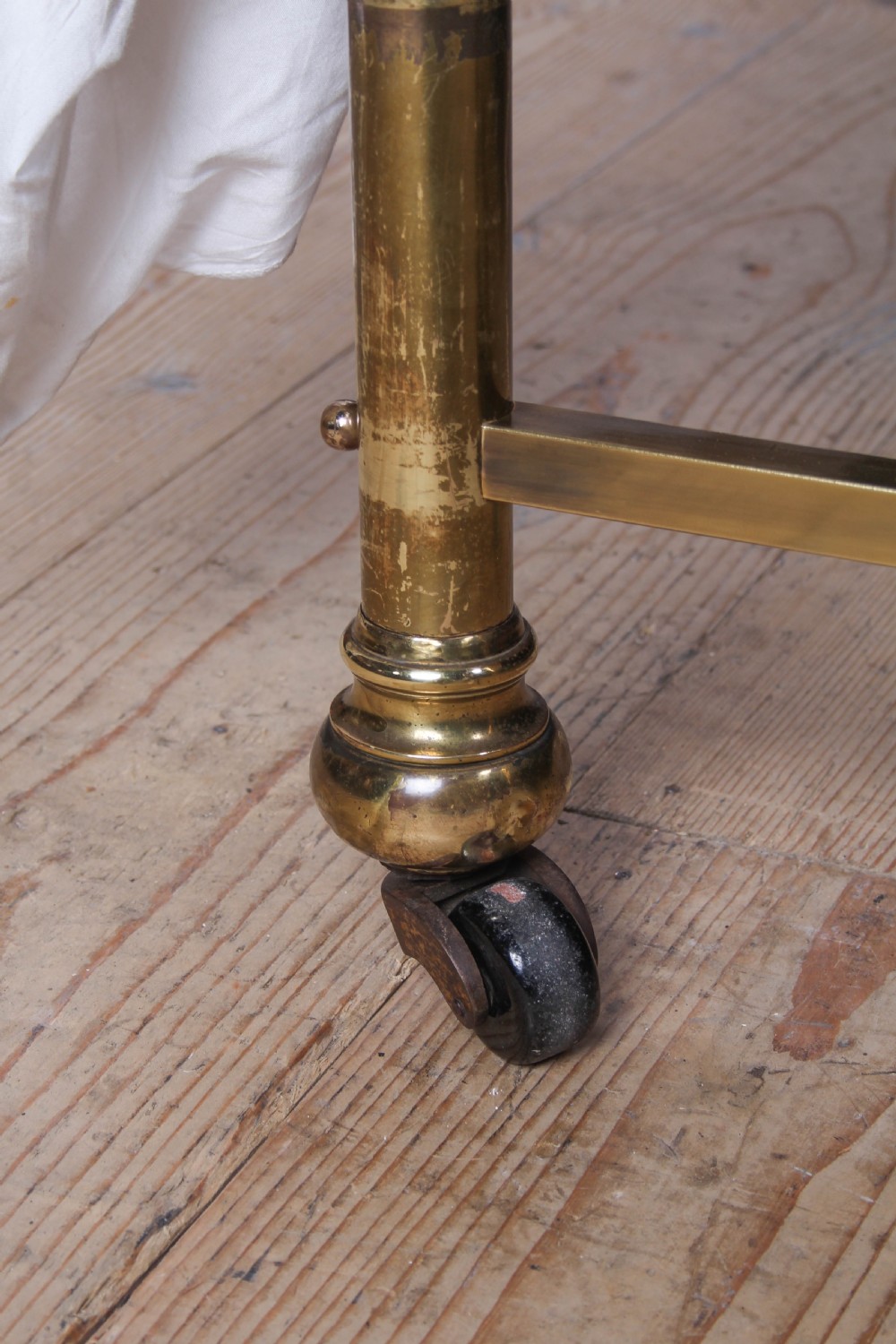 Gorgeous Schoolbred All Brass King Size Bed.  View VII