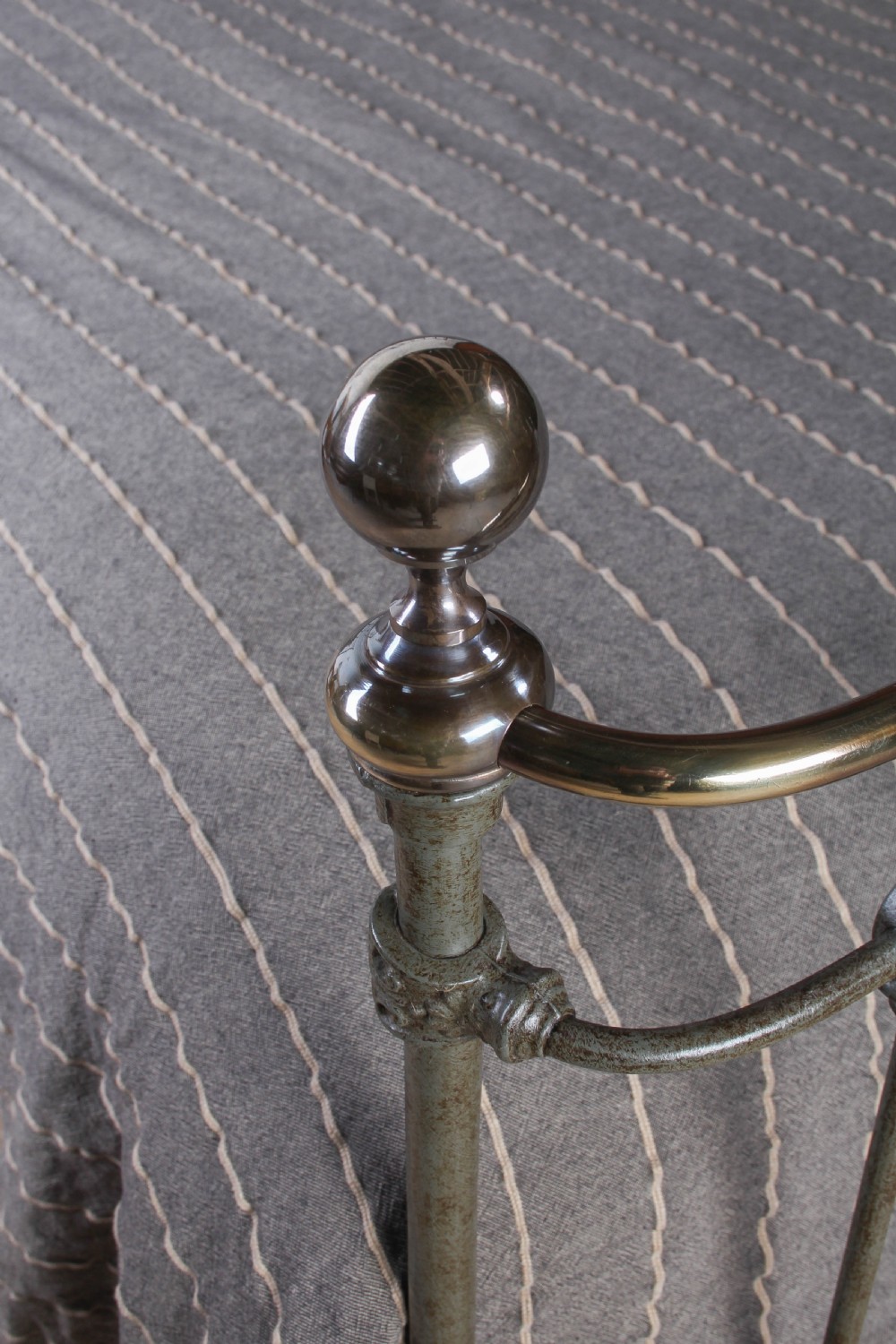 Very Nice Victorian King Sized Bed with Attractive Shaping to the Foot End View IV
