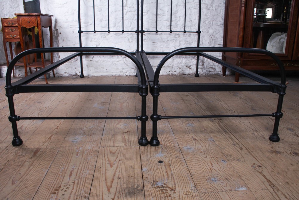 Classic and Enduring Pair of Dormitory single Beds (Can Be Joined)  View V