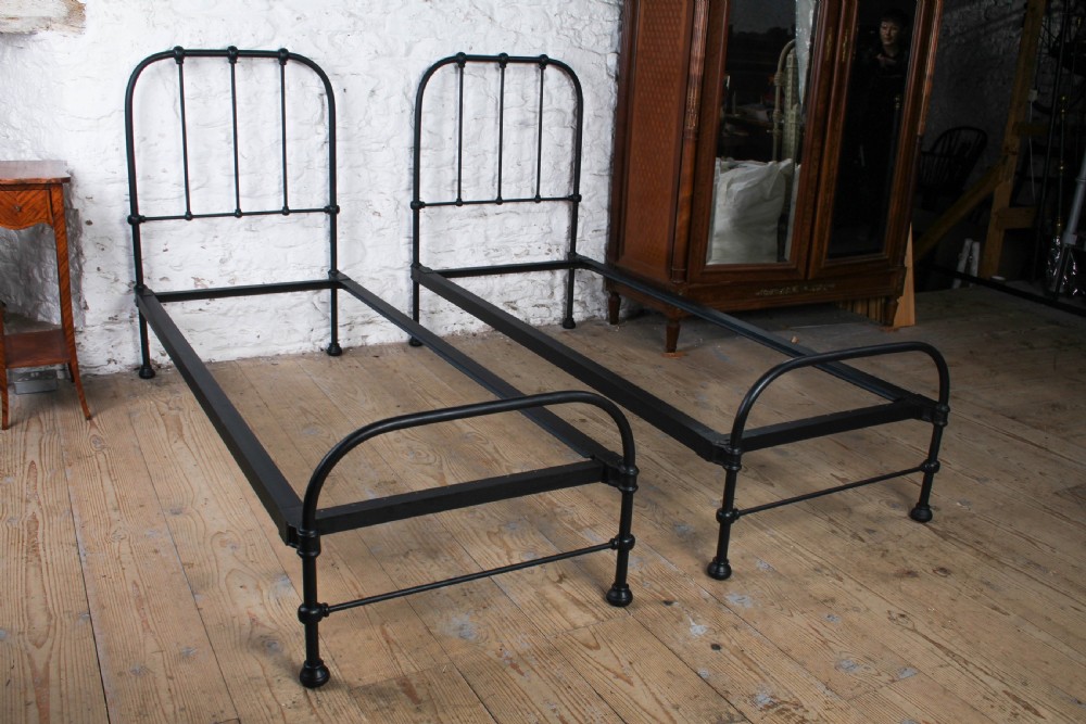Classic and Enduring Pair of Dormitory single Beds (Can Be Joined)  View VII