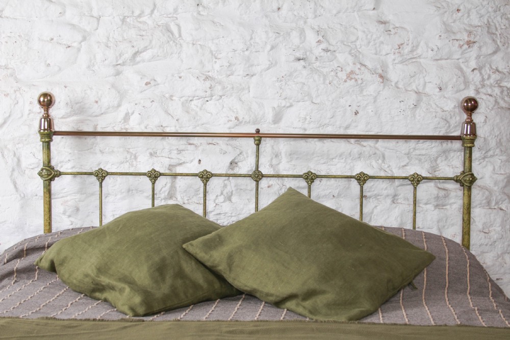Victorian Double Bed in Gorgeous Greens View IV