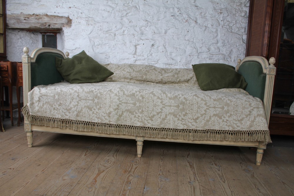Lovely Empire Style Day Bed View II