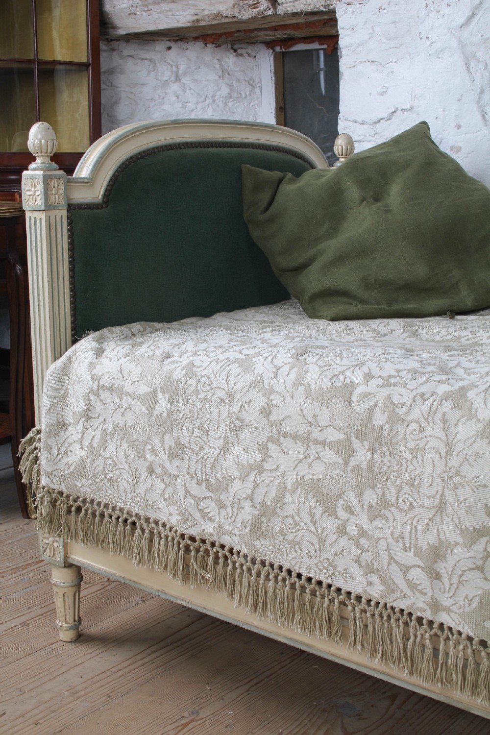 Lovely Empire Style Day Bed View III