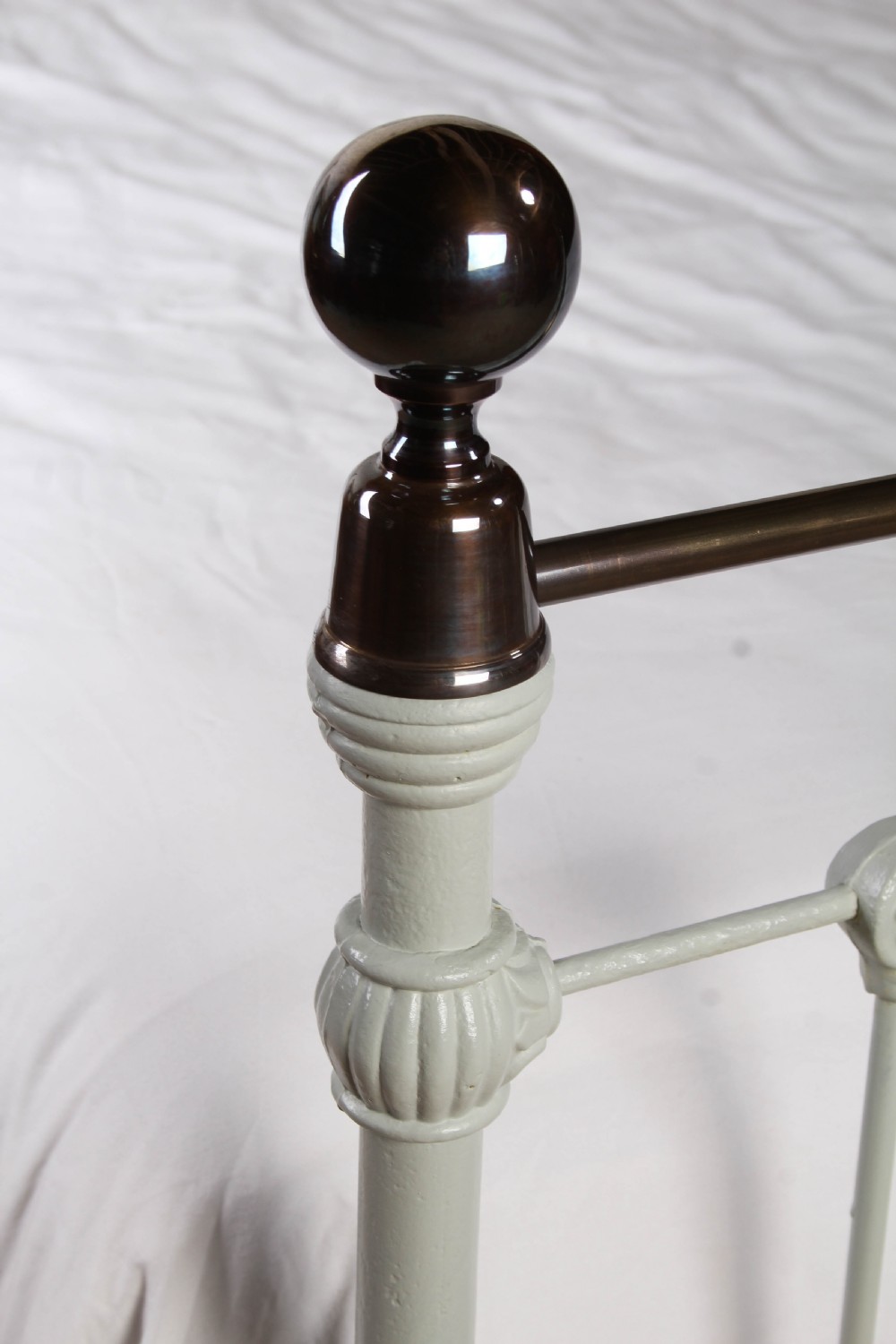 Classic Victorian Straight Rail  Attractive Upstand King Size Bed View IV