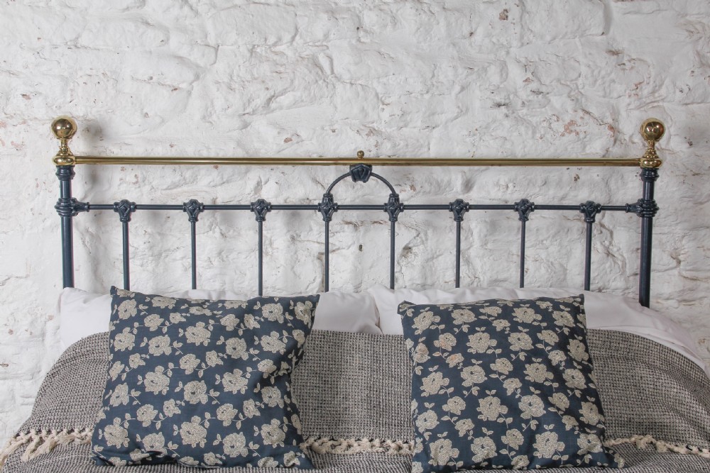 Tasteful Victorian Iron and Brass Double Bed with Nice Upstand View III