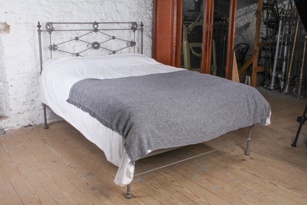 Gorgeous Victorian King Size No End Bed