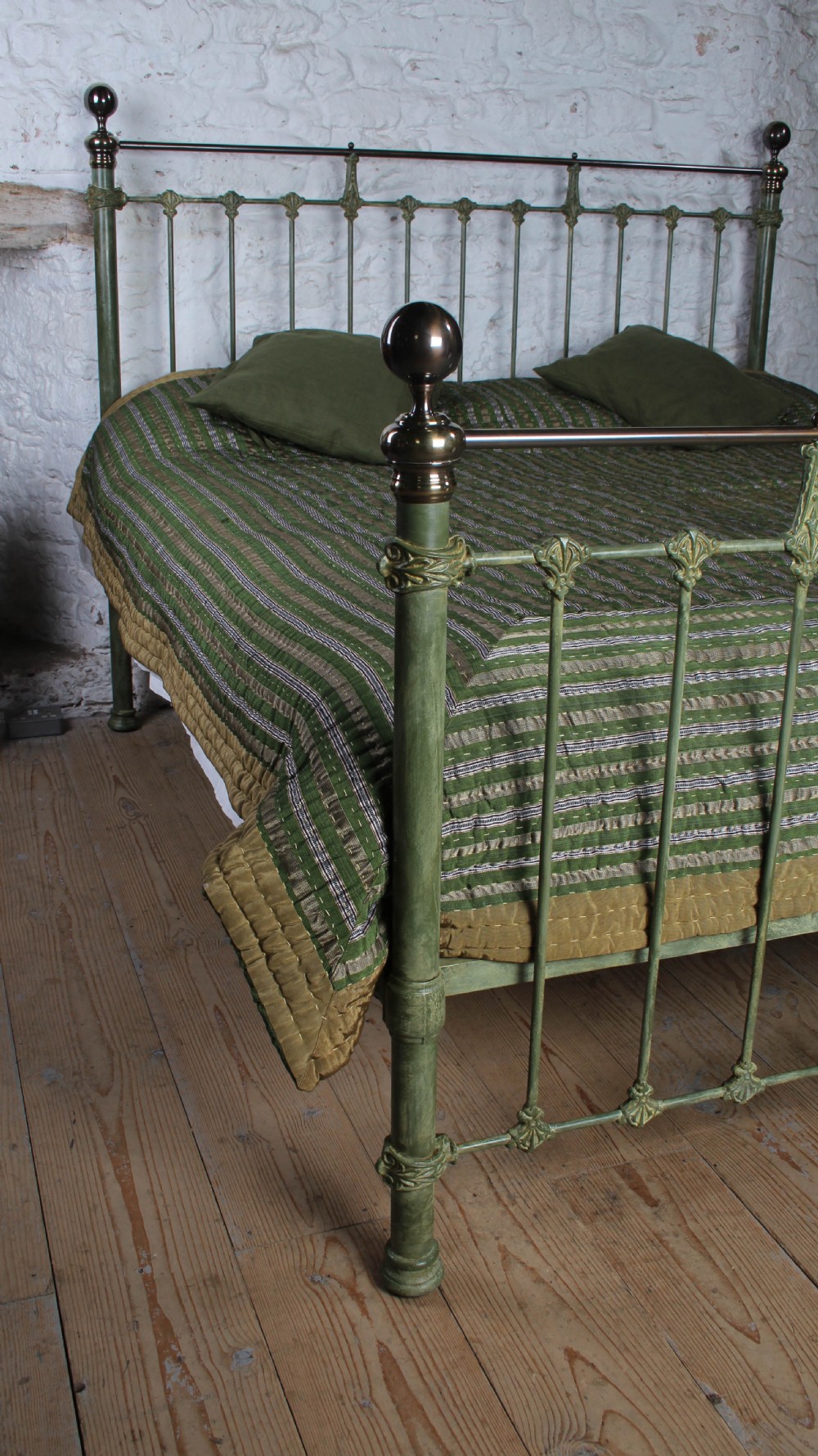 Gorgeous Paint Finish Super King Victorian Bed View VII