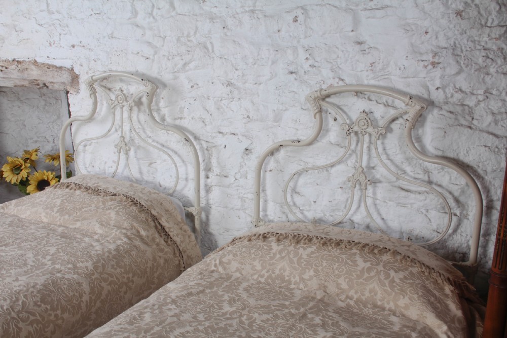 Stunning pair of Rare American Style Single Beds – Can be Joined View VII