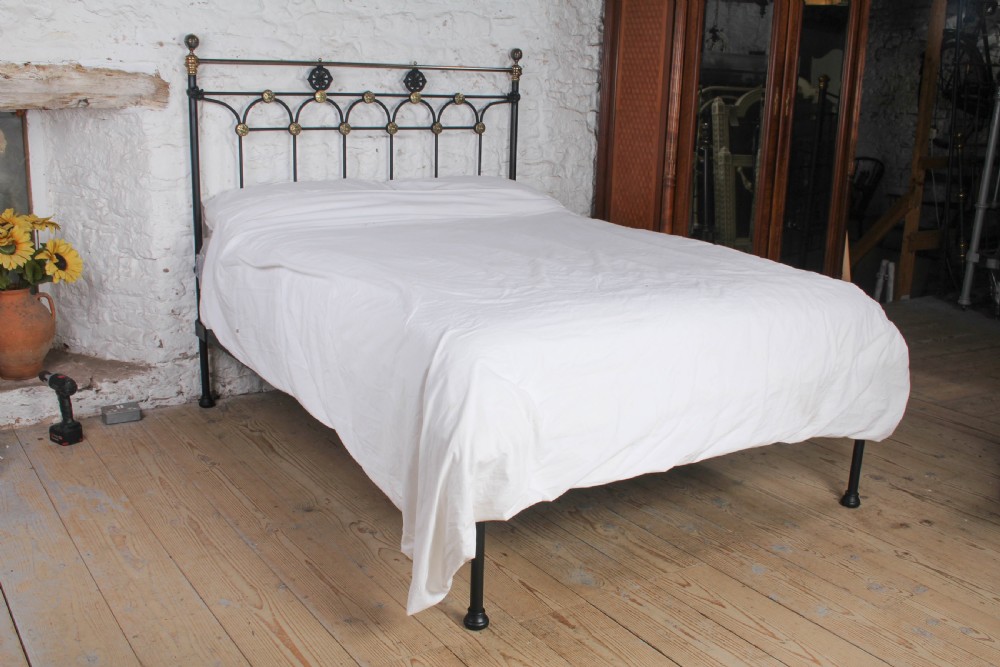 Gorgeous Iron and Brass Victorian No End King Size Bed