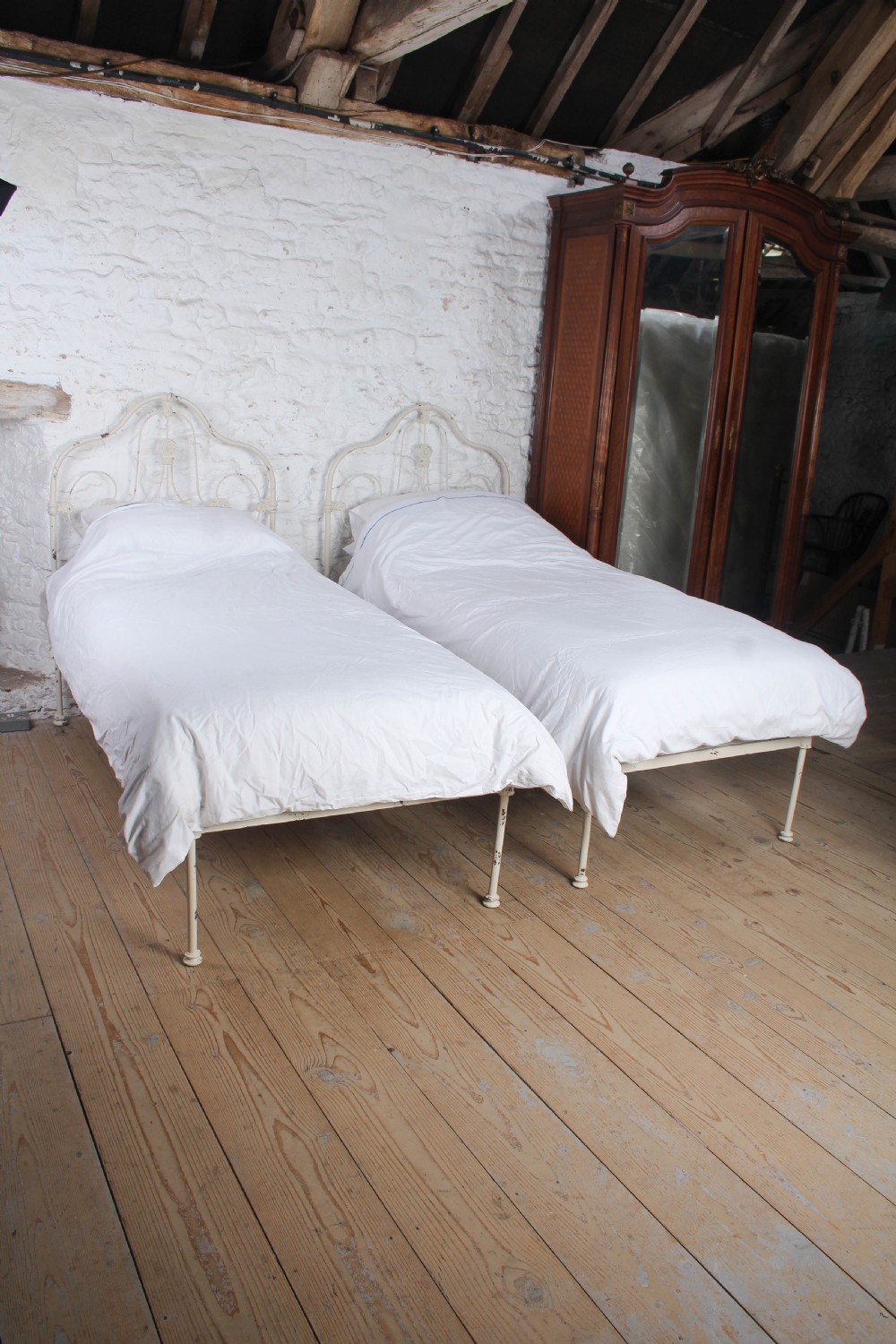 Fabulously shaped Pair of American Style All Iron Beds (Can be Joined) 