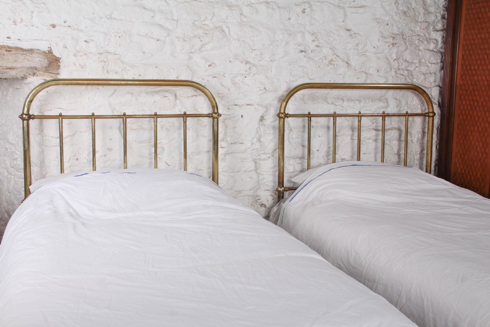 Lovely Pair of Single Brass Platform or No End beds – Can Be Joined.  View VII