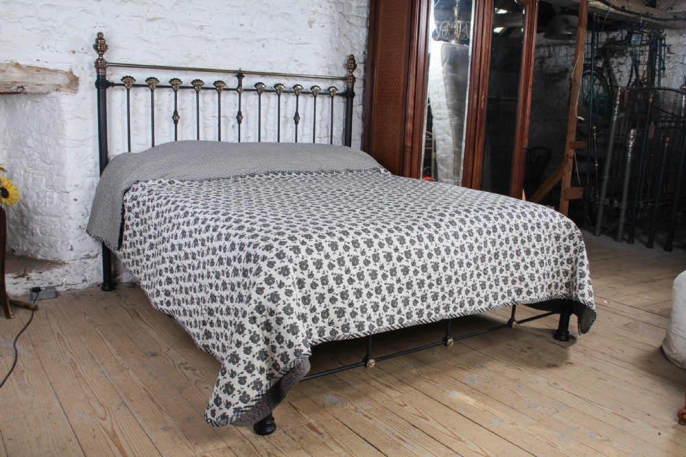 Stunning Victorian Super King Size No End Bed