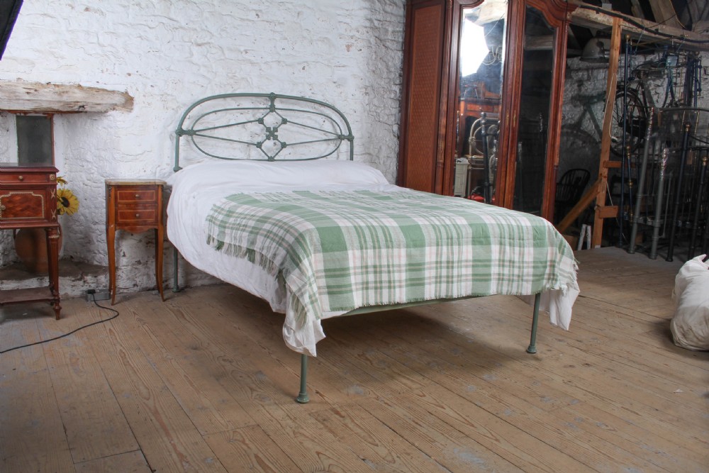 Gorgeously Detailed Irish No End Double Bed View III