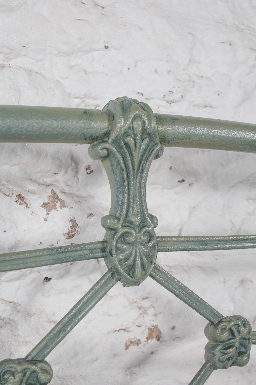 Gorgeously Detailed Irish No End Double Bed View V