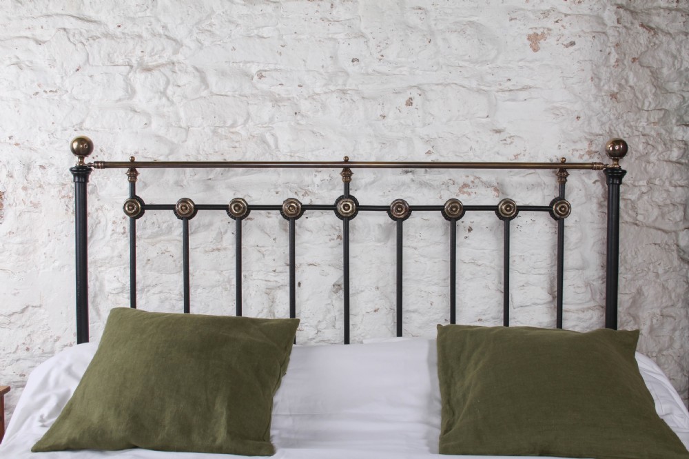Lovely Iron and Brass King Size No End Bed   View III