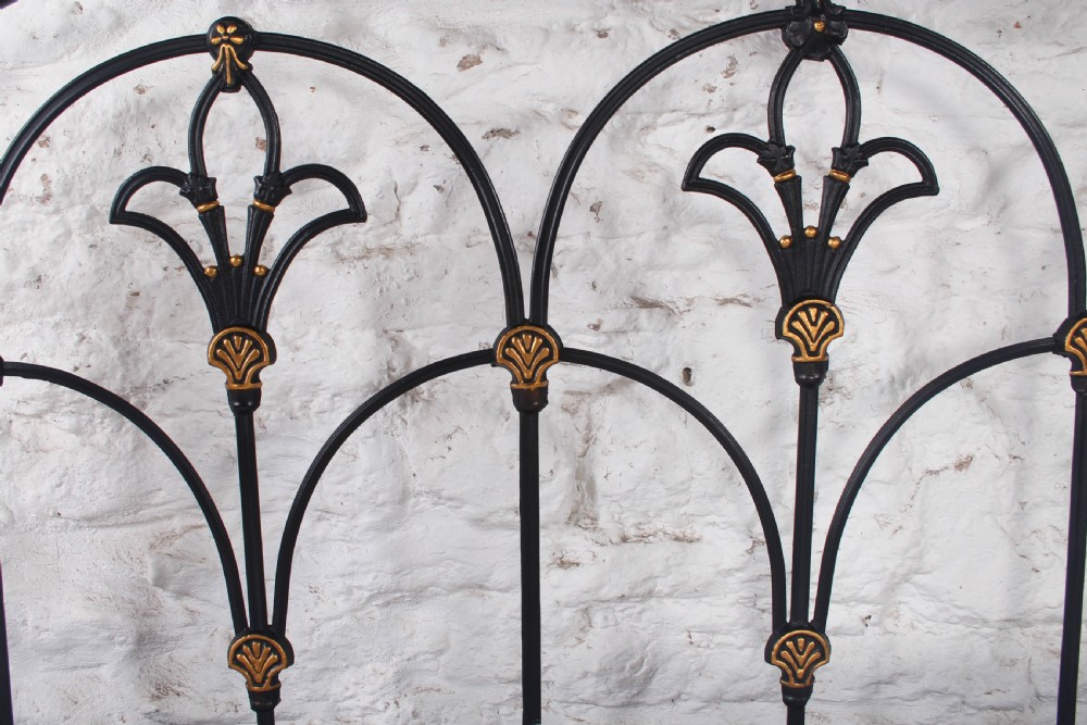 Incredibly Charming & Aesthetically Pleasing Victorian Double Bed  View VII